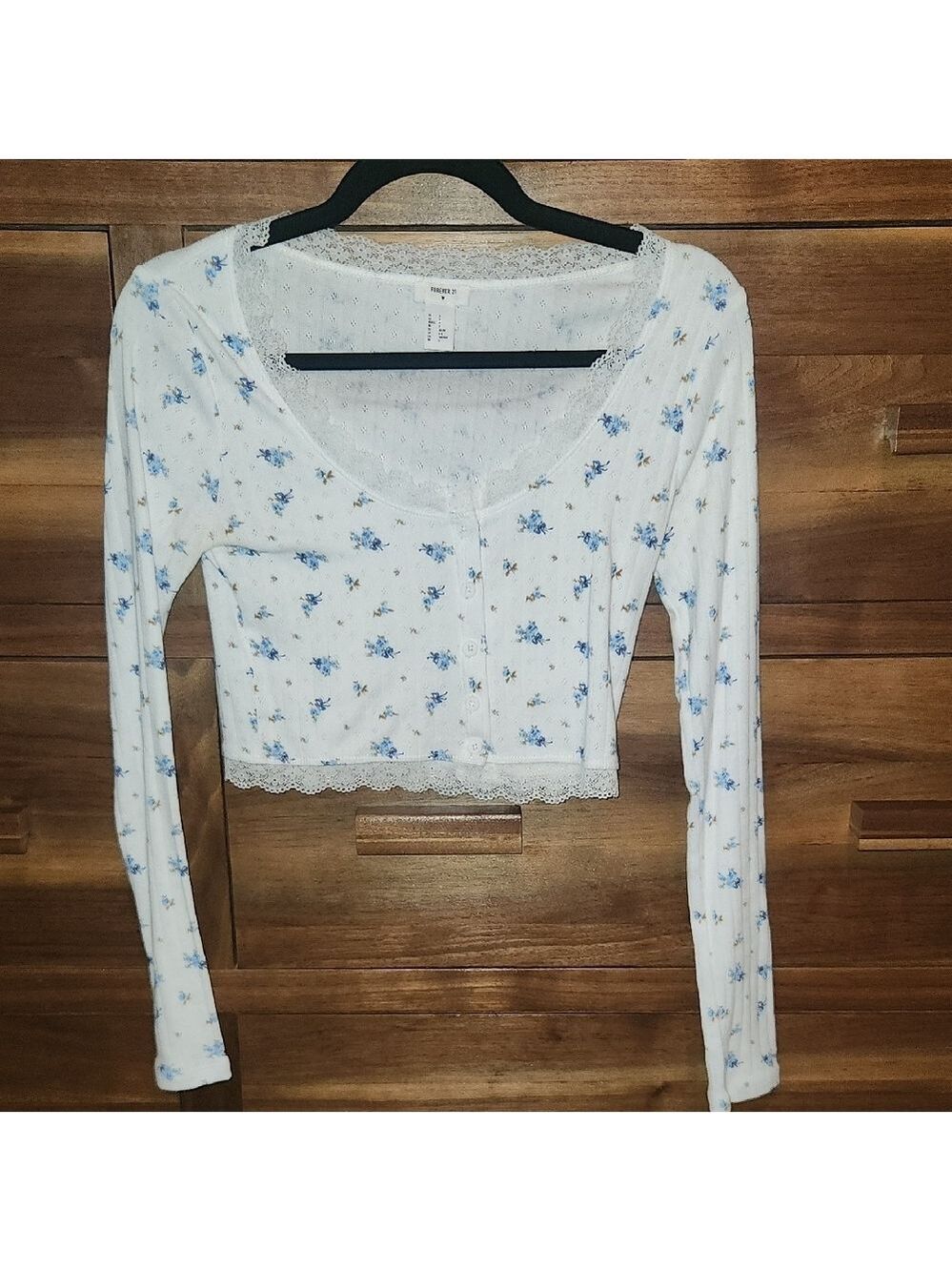 Forever 21 Fitted Crop Feminine Lace Lined Cottagecore Floral Long Sleeve Top